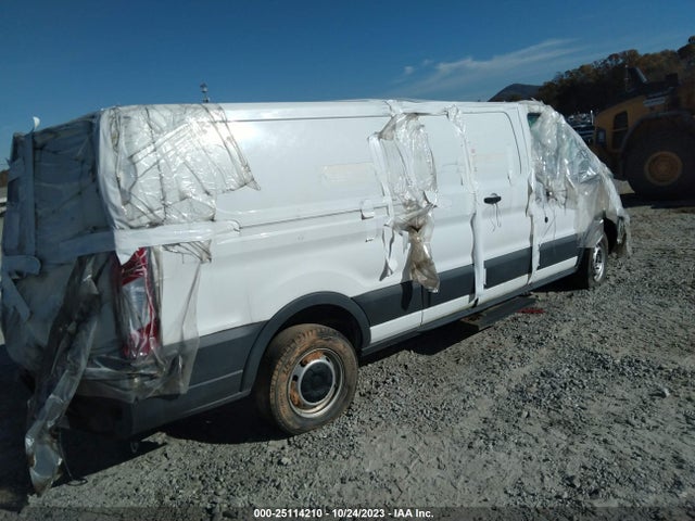 1FTYE9ZM5JKA24377 Ford TRANSIT VAN