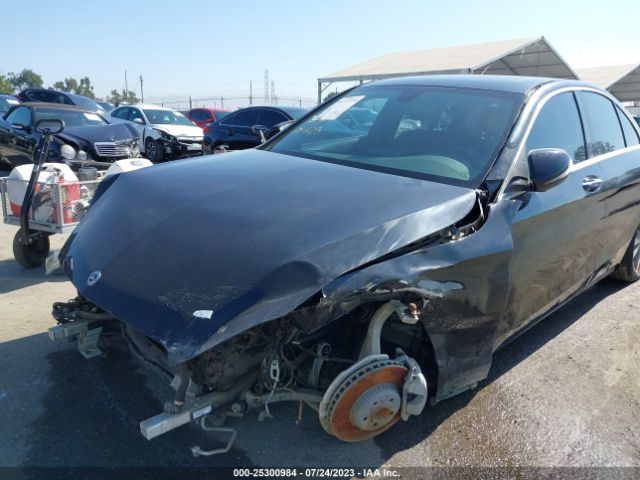 55SWF4JB4JU265537 Mercedes-Benz C-class C 300