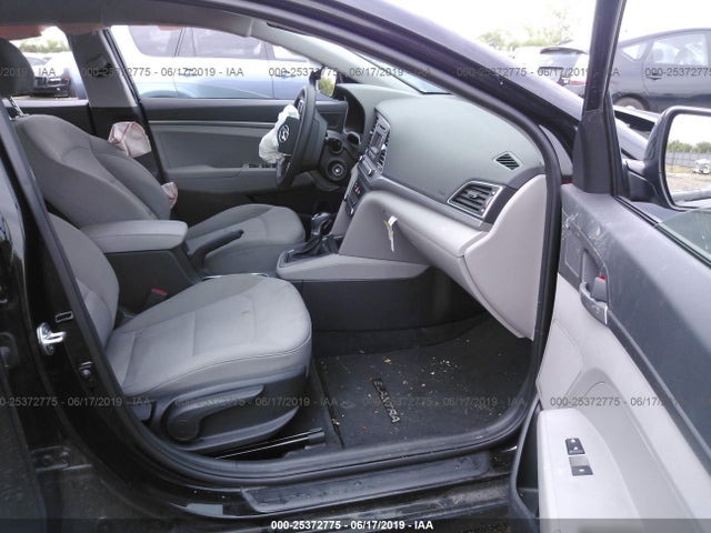 Hyundai ELANTRA SE 2018 5NPD74LF5JH354475 Image 5