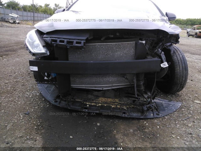 Hyundai ELANTRA SE 2018 5NPD74LF5JH354475 Image 6