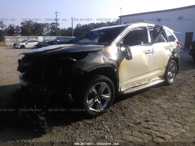 Toyota Highlander Limited 2018 5TDYZRFH9JS268750 Image 2