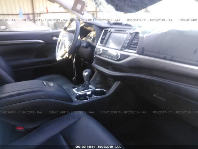 Toyota Highlander Limited 2018 5TDYZRFH9JS268750 Image 5
