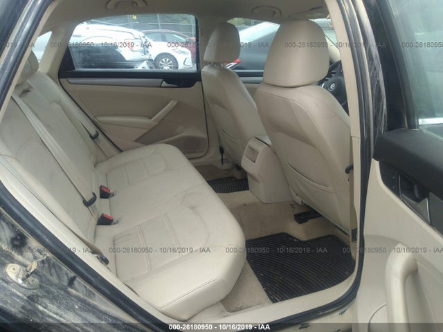 1VWAT7A32EC046221 Volkswagen Passat Wolfsburg Ed