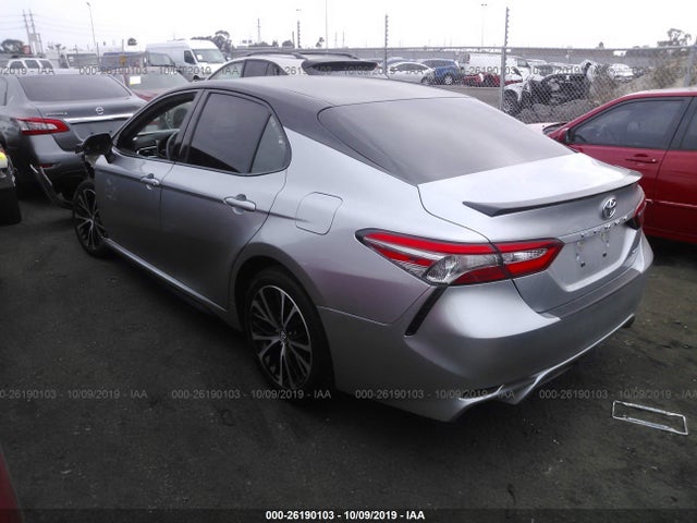 4T1B11HK0JU092217 Toyota Camry L/le/xle/se/xse
