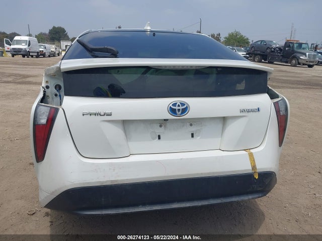 Toyota Prius Two 2016 JTDKBRFU3G3015182 Image 14