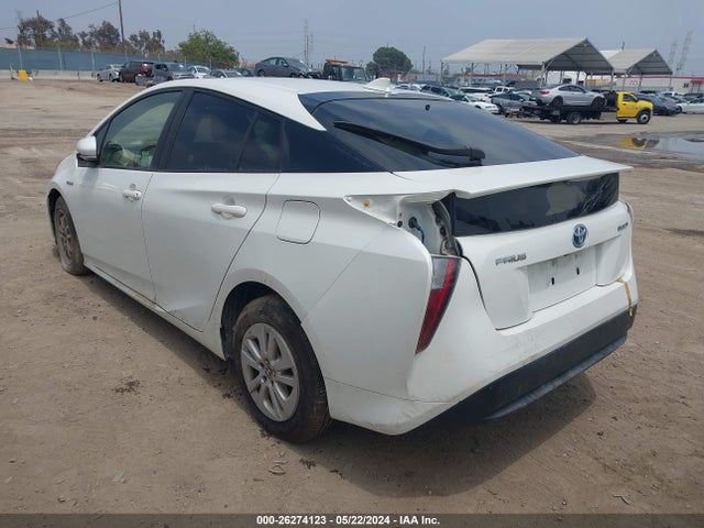 Toyota Prius Two 2016 JTDKBRFU3G3015182 Image 3