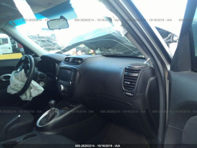 2018 KIA SOUL KNDJP3A52J7519622 Photo 4