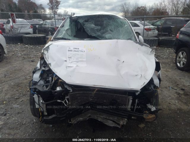 KM8J2CA49JU807348 Hyundai TUCSON SE