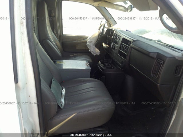 Chevrolet EXPRESS CARGO VAN 2012 1GCSGAF46C1186095 Image 6