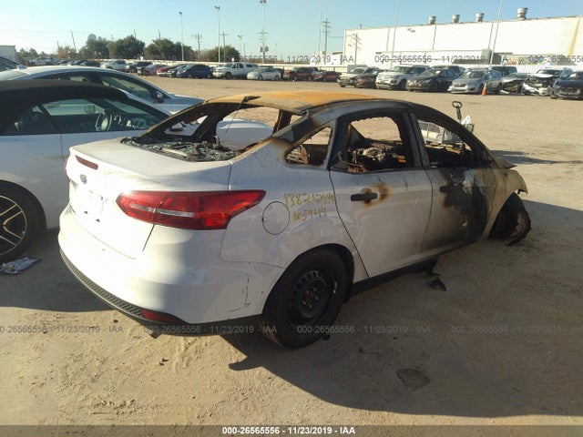 Ford FOCUS S 2018 1FADP3E23JL235944 Image 4