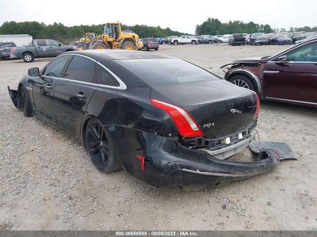2012 JAGUAR XJ SAJWA2GB6CLV30326 Photo 2