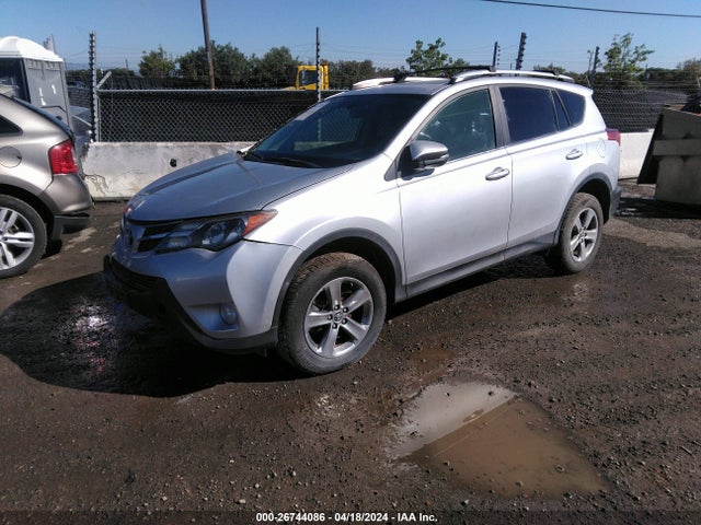 Toyota Rav4 Xle 2015 JTMRFREV8FD112951 Image 2
