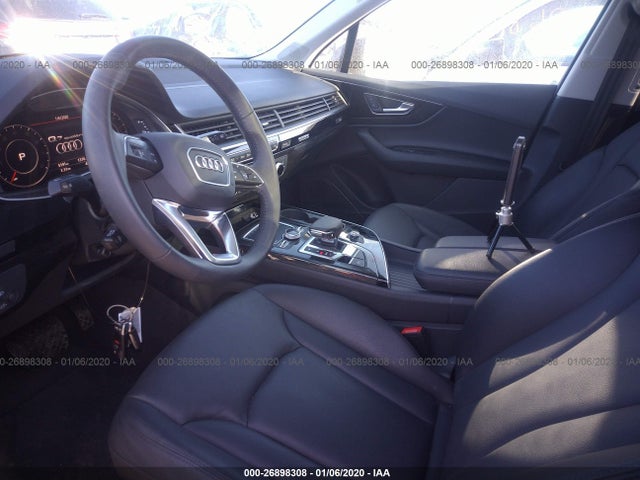2019 AUDI Q7 WA1LAAF72KD045919 Photo 4