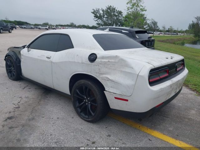 2C3CDZAG5HH651878 Dodge Challenger Sxt Plus