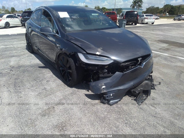 2019 Tesla Model X, VIN: 5YJXCDE44KF187823