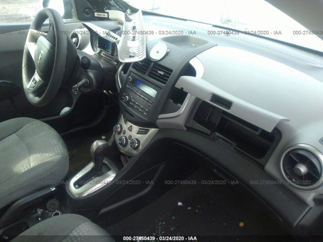 Chevrolet Sonic Ls Auto 2015 1G1JA5SH9F4175729 Image 5