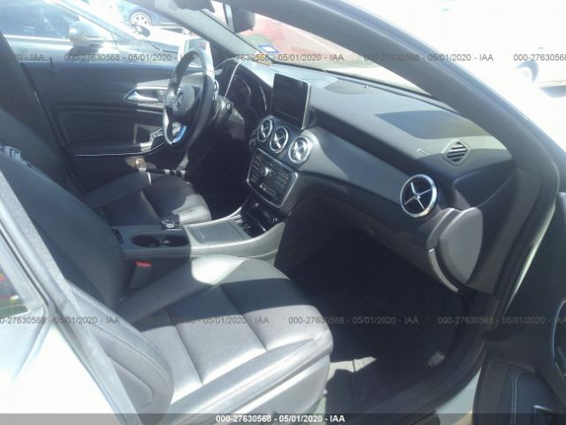 Фото: WDDSJ4EB0FN194182 - 5