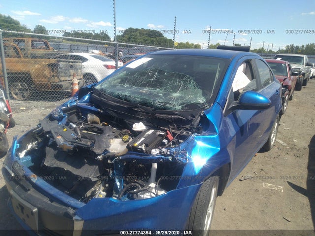 Chevrolet SONIC LT 2018 1G1JD5SH7J4139456 Image 2