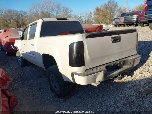 2013 GMC SIERRA 1500 DENALI VIN: 3GTP2XE22DG155288