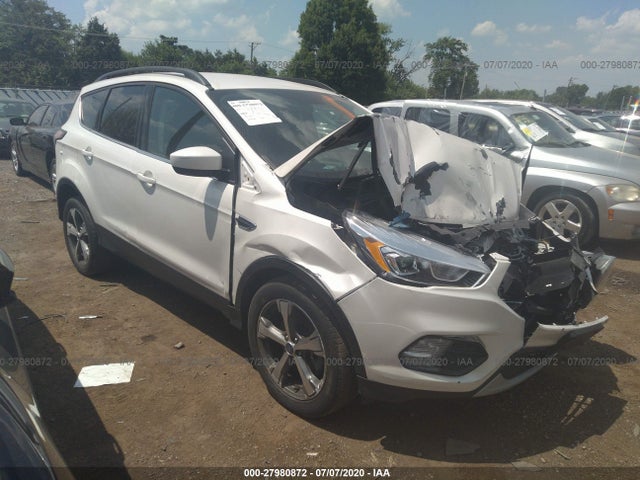 Ford ESCAPE SE 2017 1FMCU9GD9HUB75619 Image 1