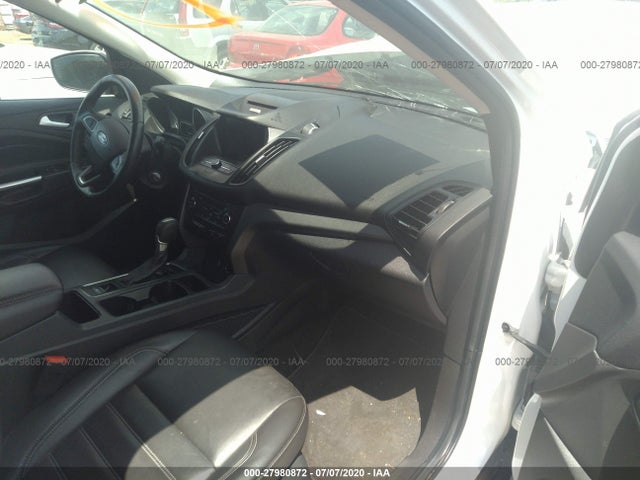Ford ESCAPE SE 2017 1FMCU9GD9HUB75619 Image 5
