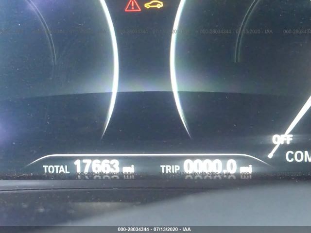 Фото: WBAJE7C55KWW11564