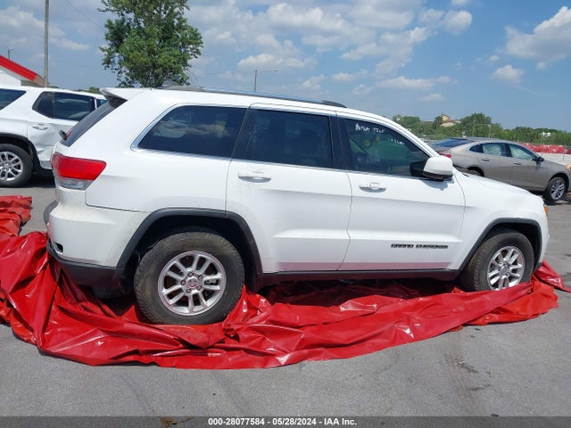 Jeep Grand Cherokee Laredo E 4x2 2018 1C4RJEAG8JC513526 Image 13