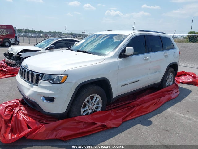 Jeep Grand Cherokee Laredo E 4x2 2018 1C4RJEAG8JC513526 Image 2