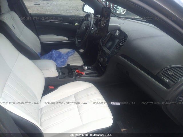 Chrysler 300 2017 2C3CCABG2HH653526 Image 5