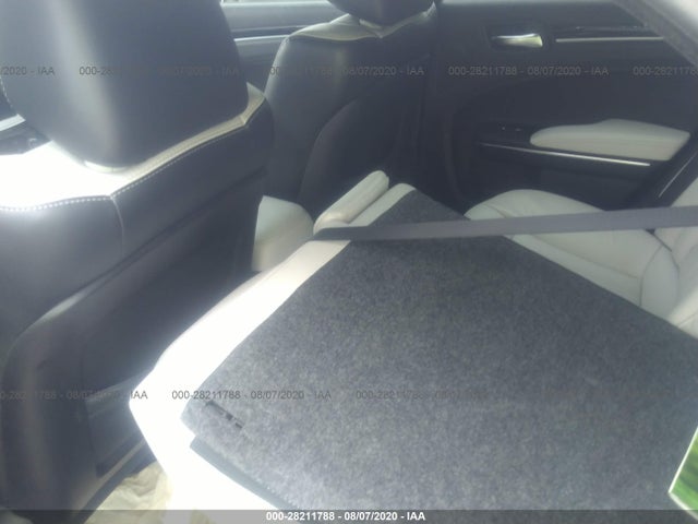 Chrysler 300 2017 2C3CCABG2HH653526 Image 8