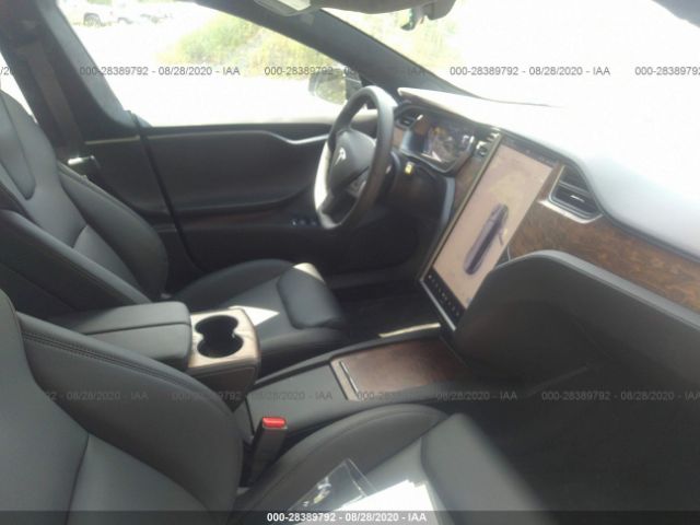 Фото: 5YJSA1E28LF363982 - 5