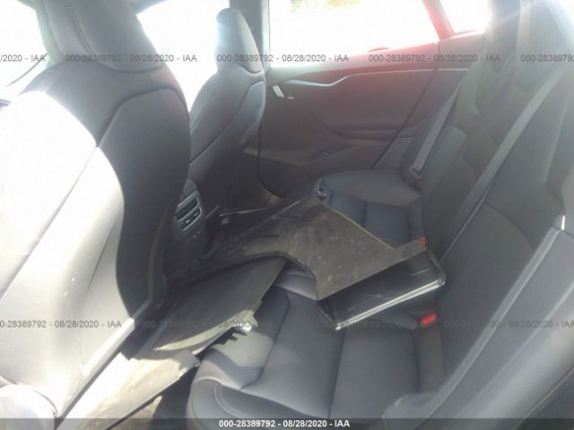 Фото: 5YJSA1E28LF363982 - 8