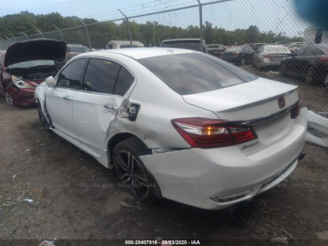 1HGCR3F92HA030117 Honda Accord Sedan Touring