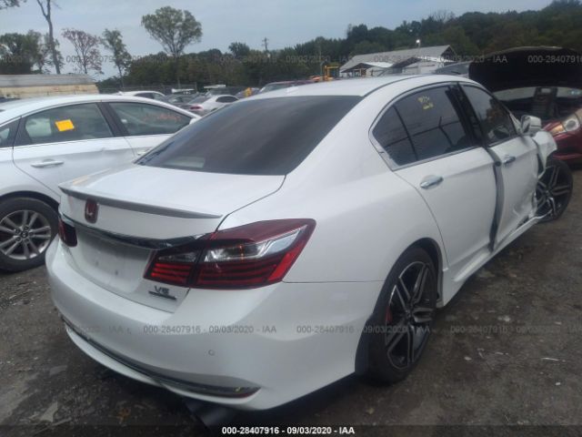 1HGCR3F92HA030117 Honda Accord Sedan Touring