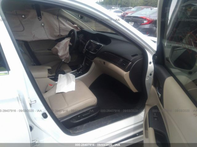 1HGCR3F92HA030117 Honda Accord Sedan Touring