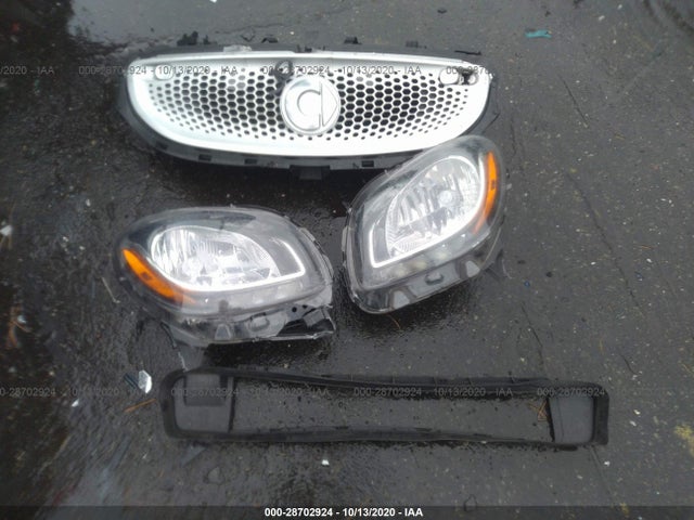 2017 Smart Fortwo, VIN: WMEFJ5DA1HK170554