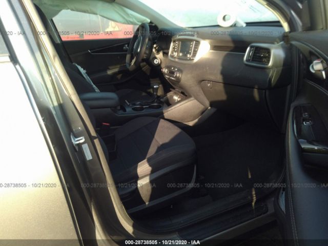 5XYPGDA55KG458108 KIA Sorento Lx V6