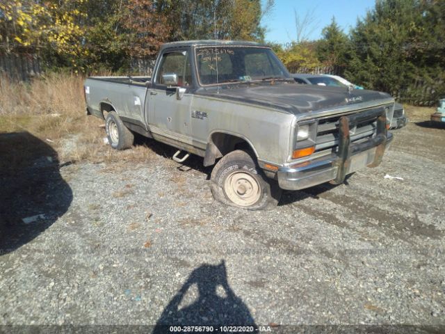 1B7HW14W5JS723306 DODGE W-SERIES Photo 1