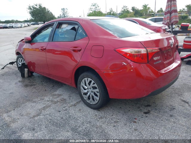 Toyota COROLLA LE 2017 5YFBURHE0HP639532 Image 3