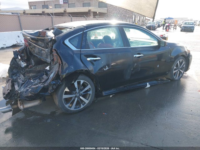 1N4AL3AP8HC297723 Nissan Altima 2.5 Sr