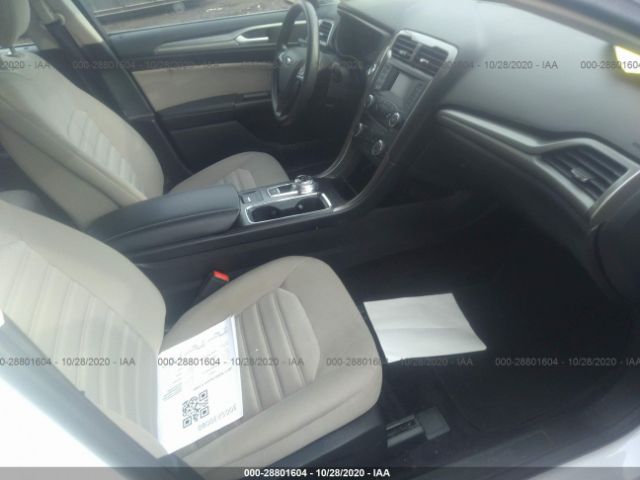 Фото: 3FA6P0G70HR353297 - 5