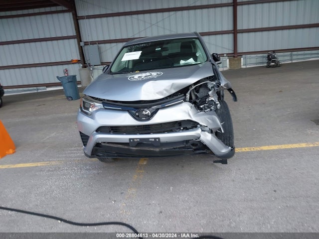 Toyota RAV4 LE 2018 JTMBFREV7JJ245244 Image 11