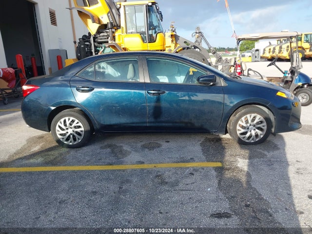 Toyota COROLLA LE 2019 2T1BURHE4KC188922 Image 13