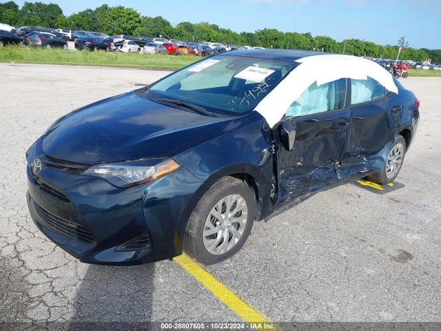 Toyota COROLLA LE 2019 2T1BURHE4KC188922 Image 2