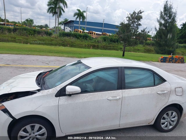Toyota COROLLA LE 2016 5YFBURHE1GP520872 Image 13
