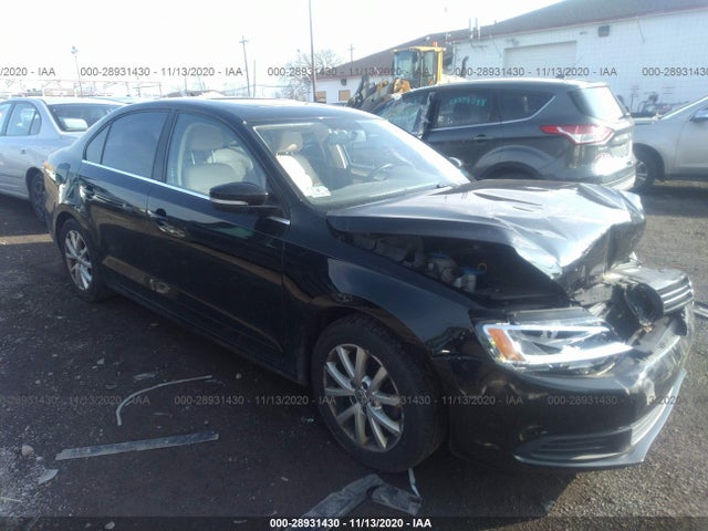 3VWB17AJ3EM366817 VOLKSWAGEN JETTA SEDAN Photo 1