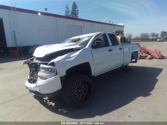 Chevrolet Silverado 1500 Custom 2017 1GCVKPEC2HZ179970 Image 2