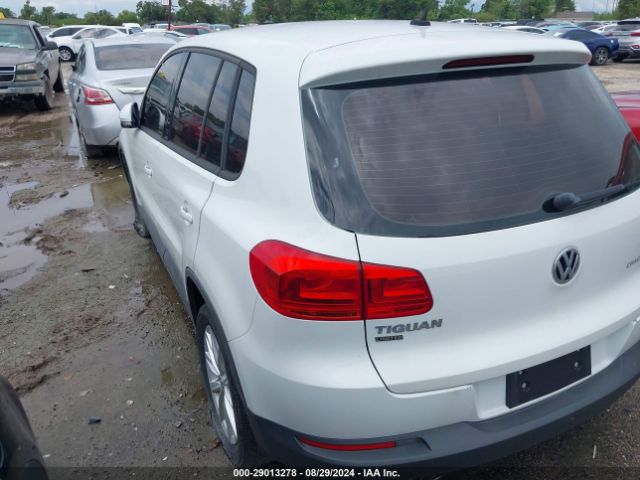 2017 VOLKSWAGEN TIGUAN WVGAV7AX2HK044684 Photo 2
