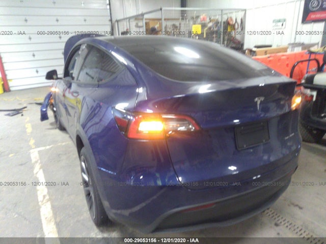 5YJYGDEE3LF037589 Tesla Model Y Long Range