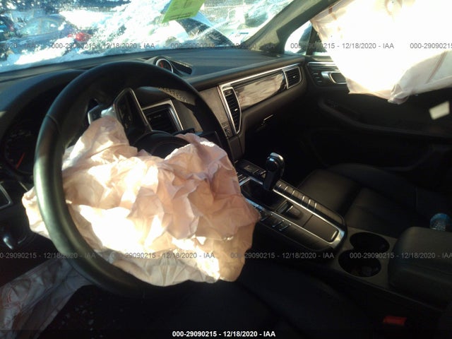 Auction sale of the 2018 PORSCHE MACAN , vin: WP1AB2A51JLB39850, lot number: 29090215